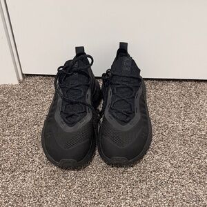 Under Armour Jet Black Sports Shoes